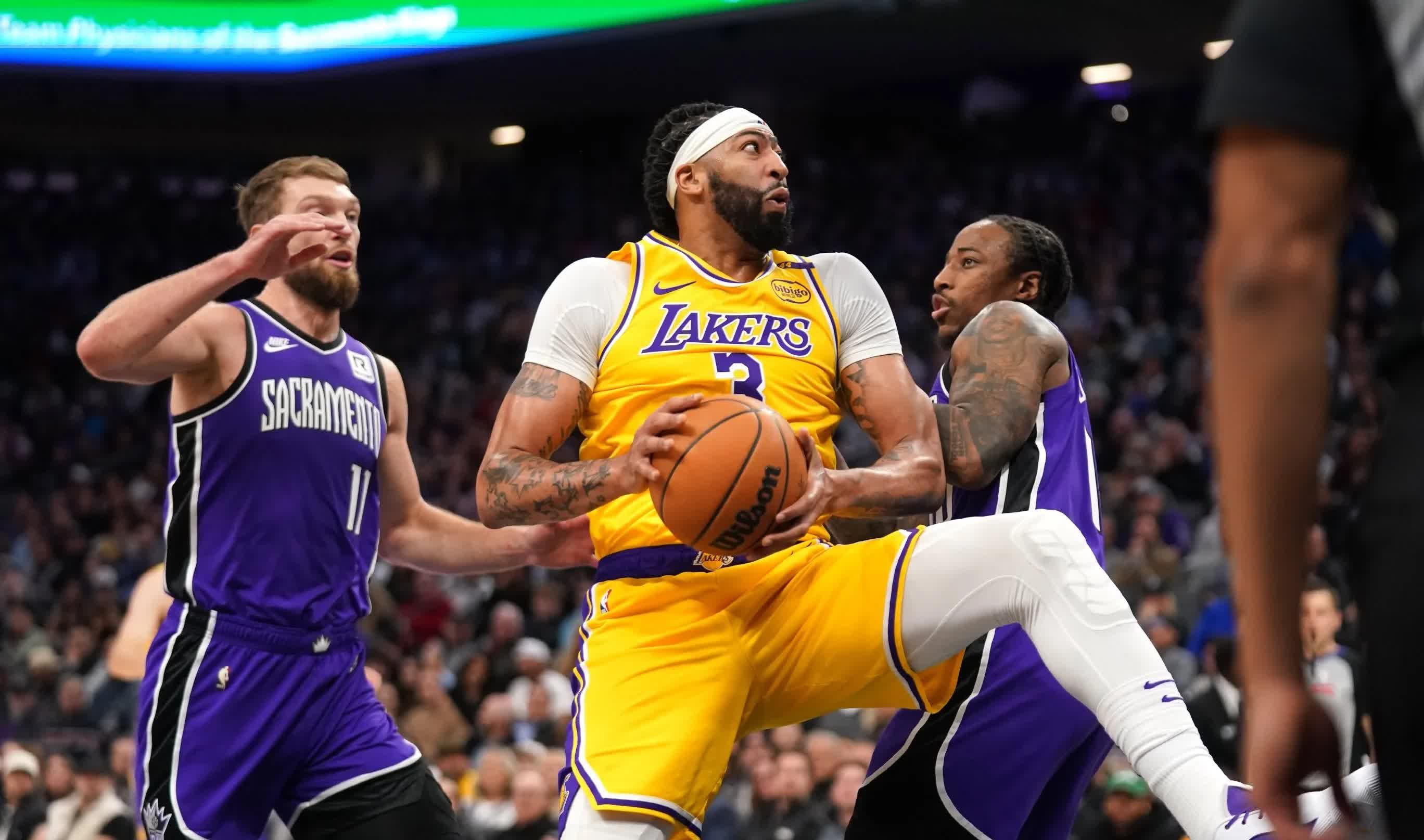 阿扎伦卡焦点对战,浓眉哥与90激战独行侠分钟,反败为胜胜负难料!气势如虹延续的简单介绍 阿扎伦卡焦点对战,浓眉哥与90激战独行侠分钟,反败为胜胜负难料!气势如虹延续的简单介绍