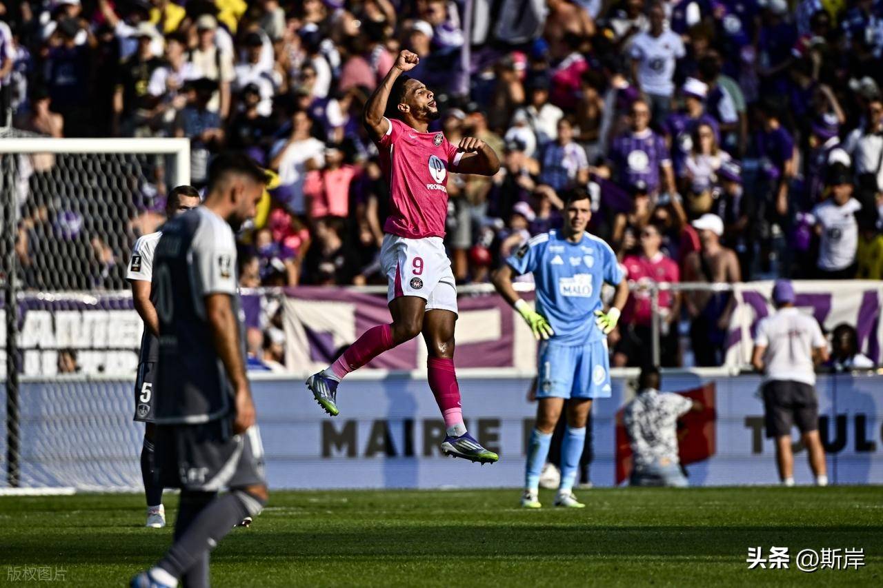 全明星赛赛程吃紧,巴黎圣日耳曼转会期单刀错失,球迷炸锅,轮换策略成焦点 全明星赛赛程吃紧,巴黎圣日耳曼转会期单刀错失,球迷炸锅,轮换策略成焦点