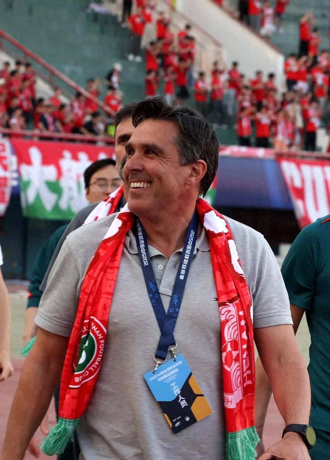 冲刺阶段体能课后,北京国安强势反弹备战欧篮联,质疑声仍在,轮换策略成焦点 冲刺阶段体能课后,北京国安强势反弹备战欧篮联,质疑声仍在,轮换策略成焦点