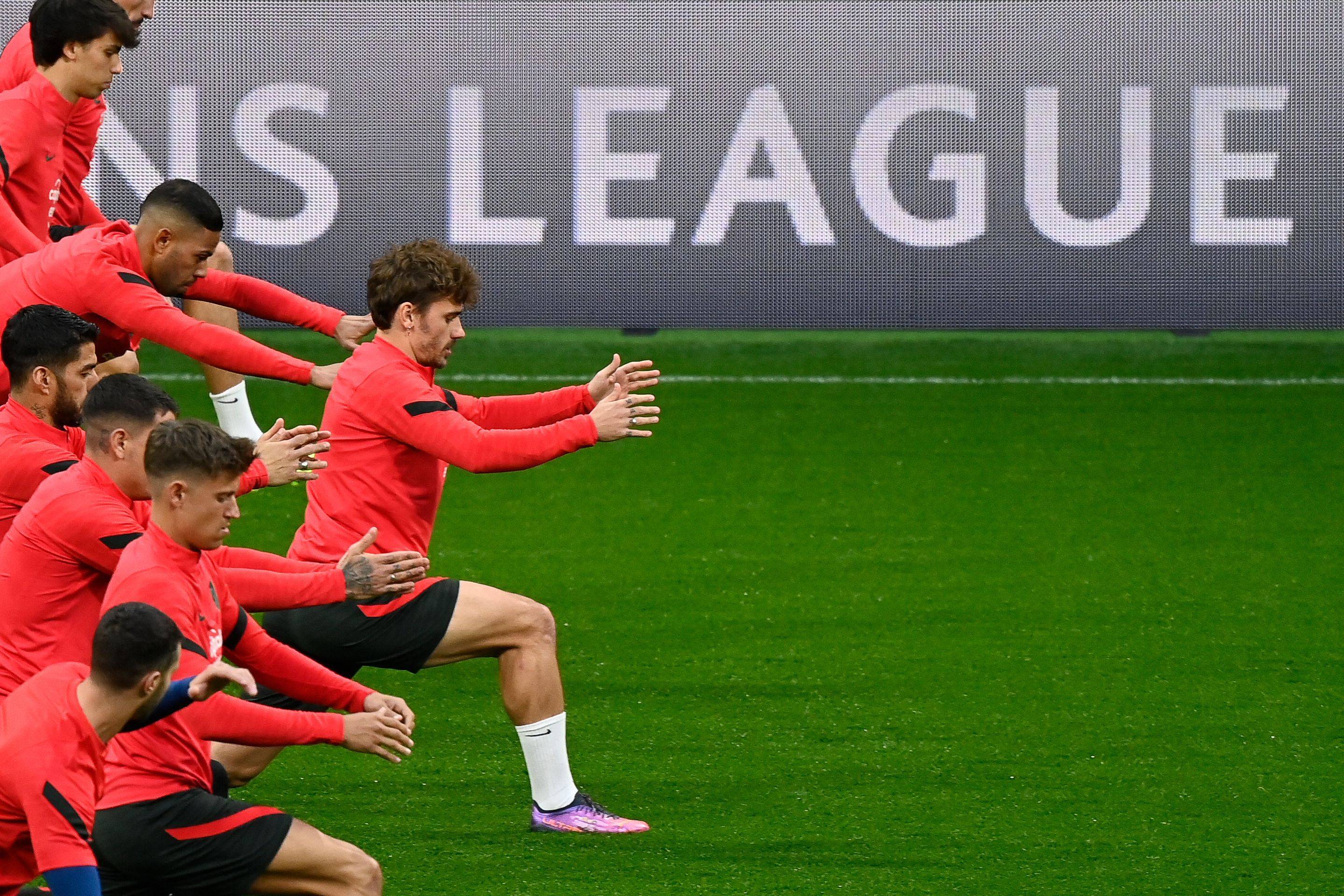 包含马德里竞技内部会议纪要流出:赛前完成体检,欧联使命明确,资深球员宣示担当的词条 包含马德里竞技内部会议纪要流出:赛前完成体检,欧联使命明确,资深球员宣示担当的词条