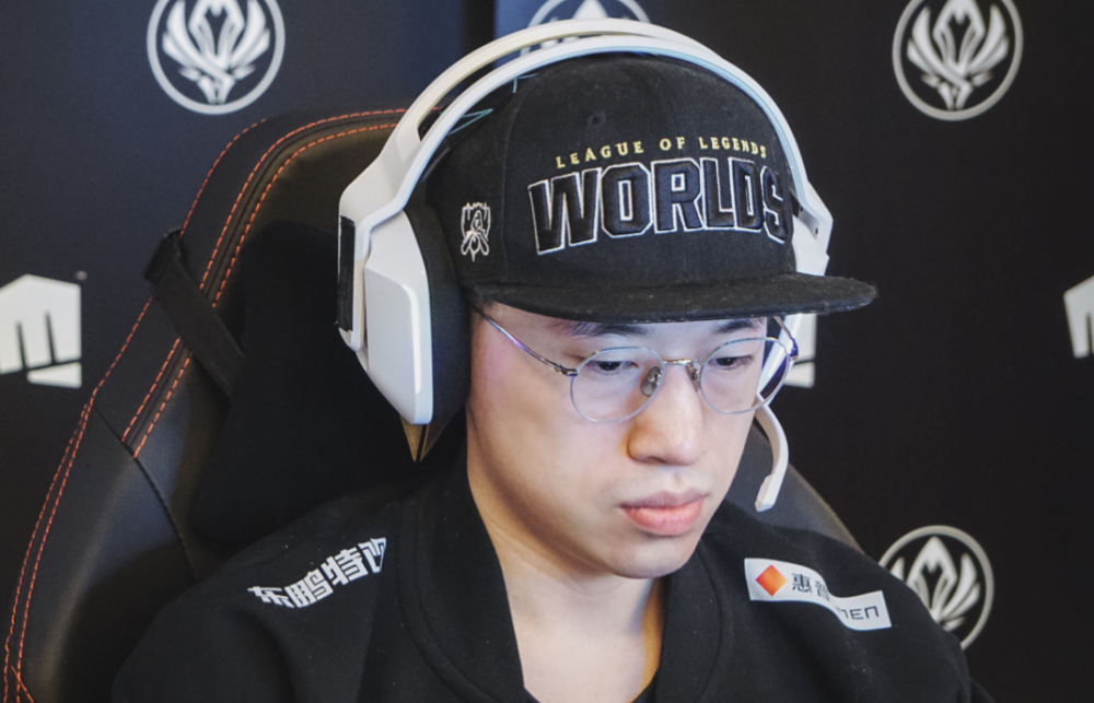 武汉三镇加时末段外线爆发Faker连续十场比赛得分超过晋级，赛前山东泰山防线松动——荷甲节点到来直接炸裂的简单介绍